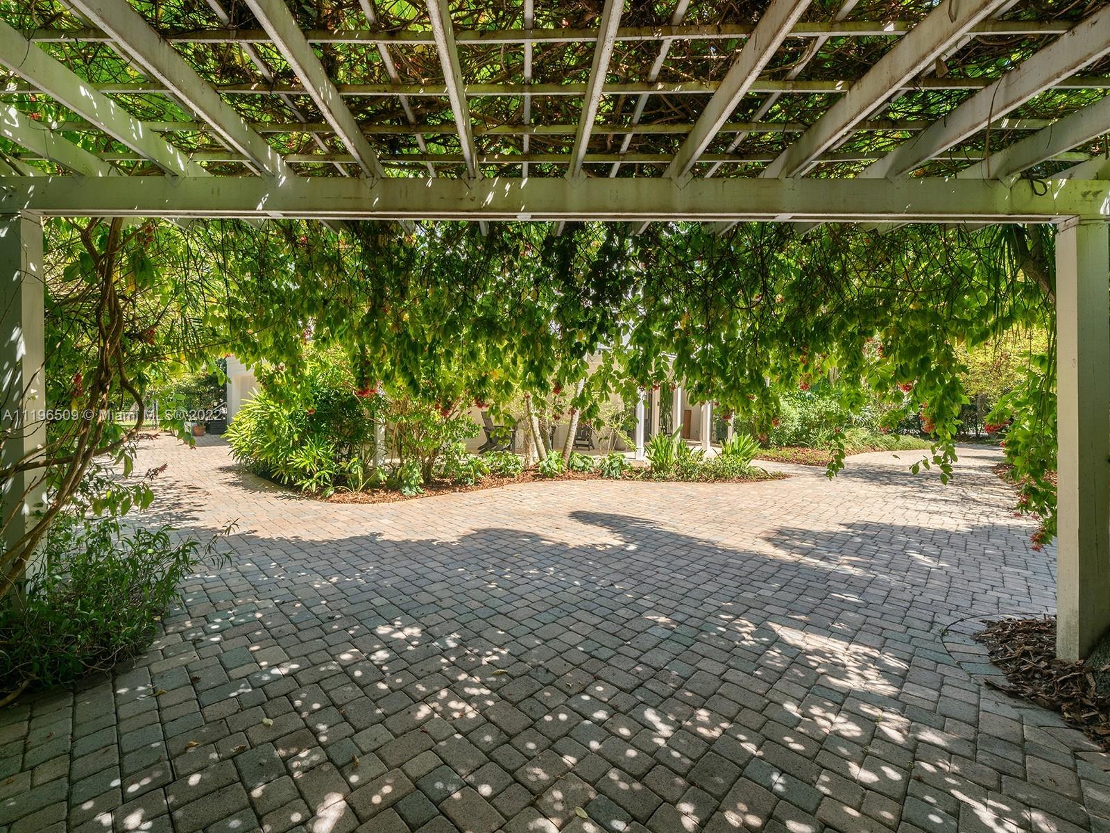 PINE ACRES ESTS - Residential