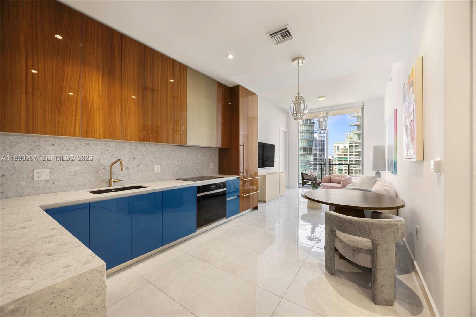 2655 S Bayshore Dr 1505