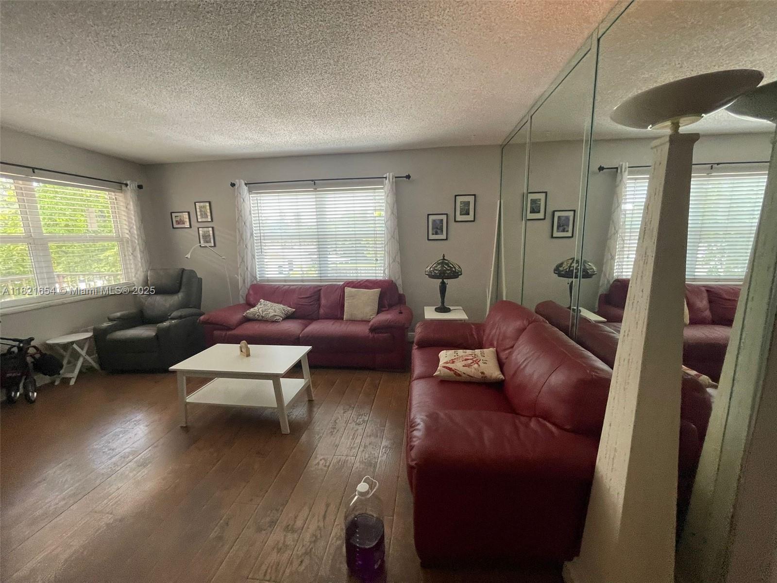 415 NE 2nd St 223