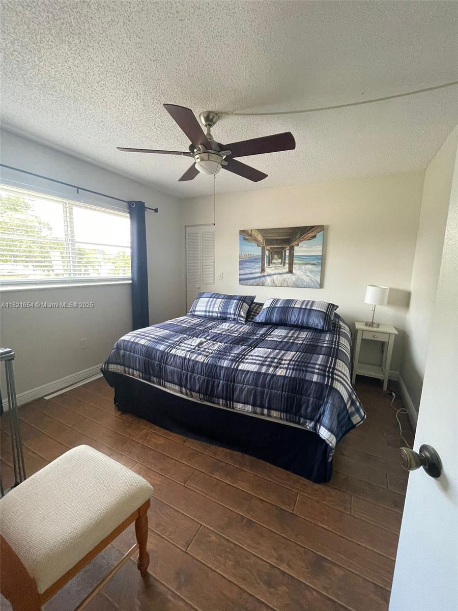 STAR PARADISE CONDO - Residential
