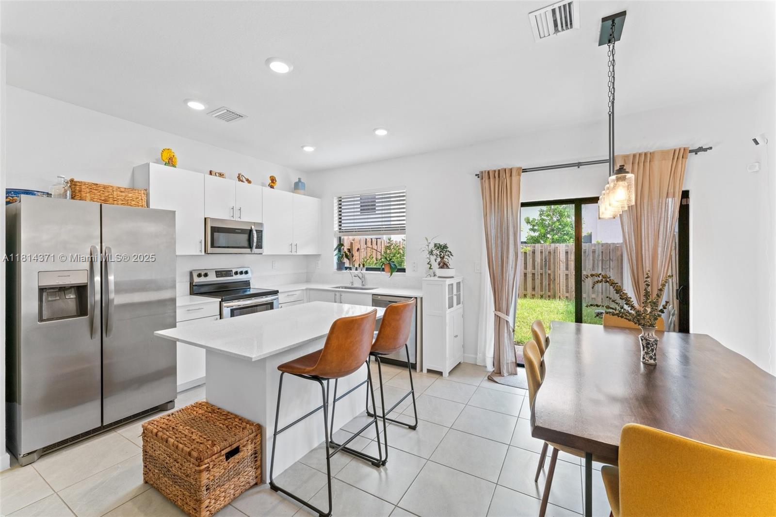 SILVER PALM RESIDENTIAL H - Residential