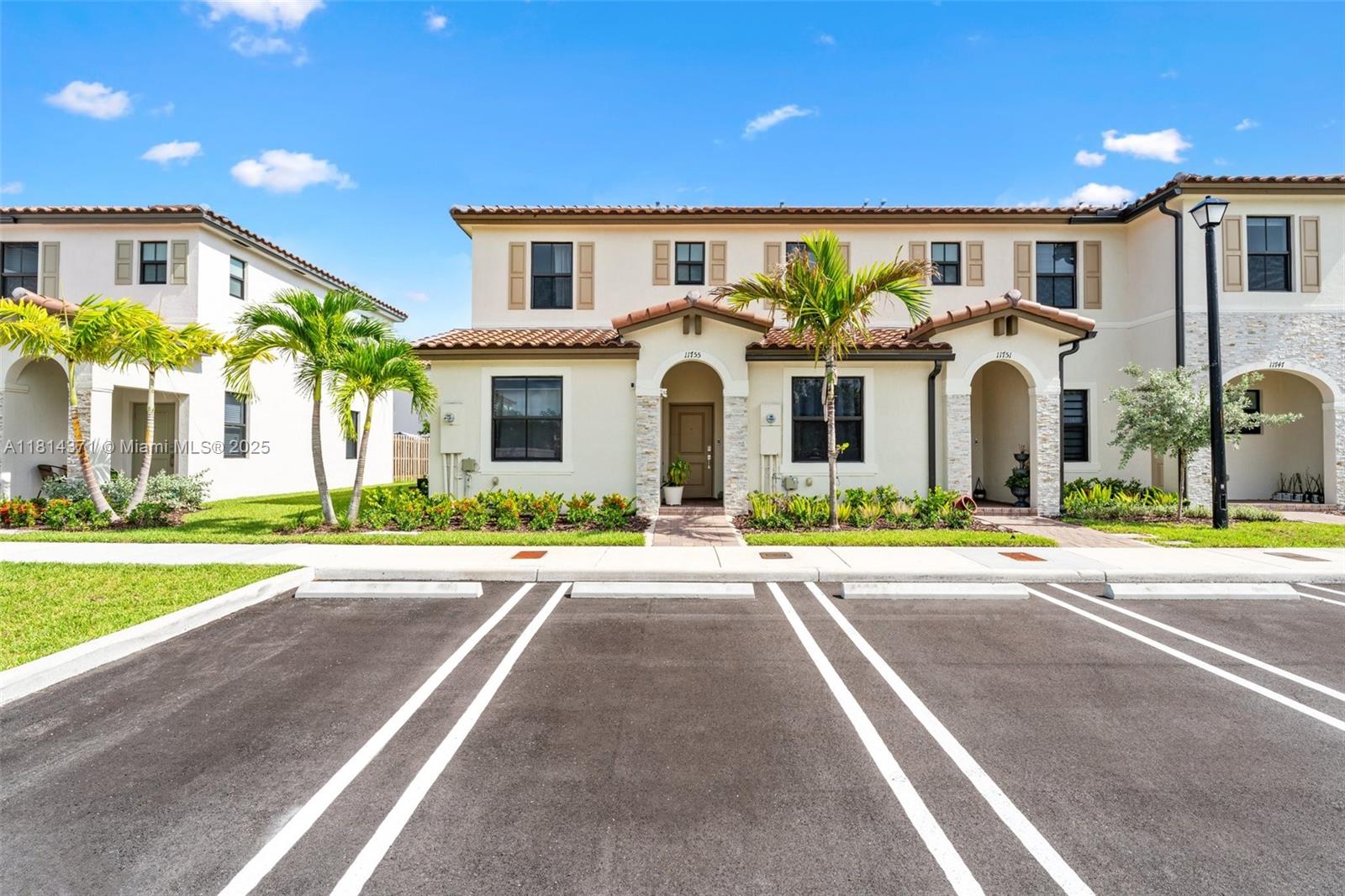 11755 Sw 246th Ter, Homestead, Miami-Dade County, Florida - 3 Bedrooms  
3 Bathrooms - 