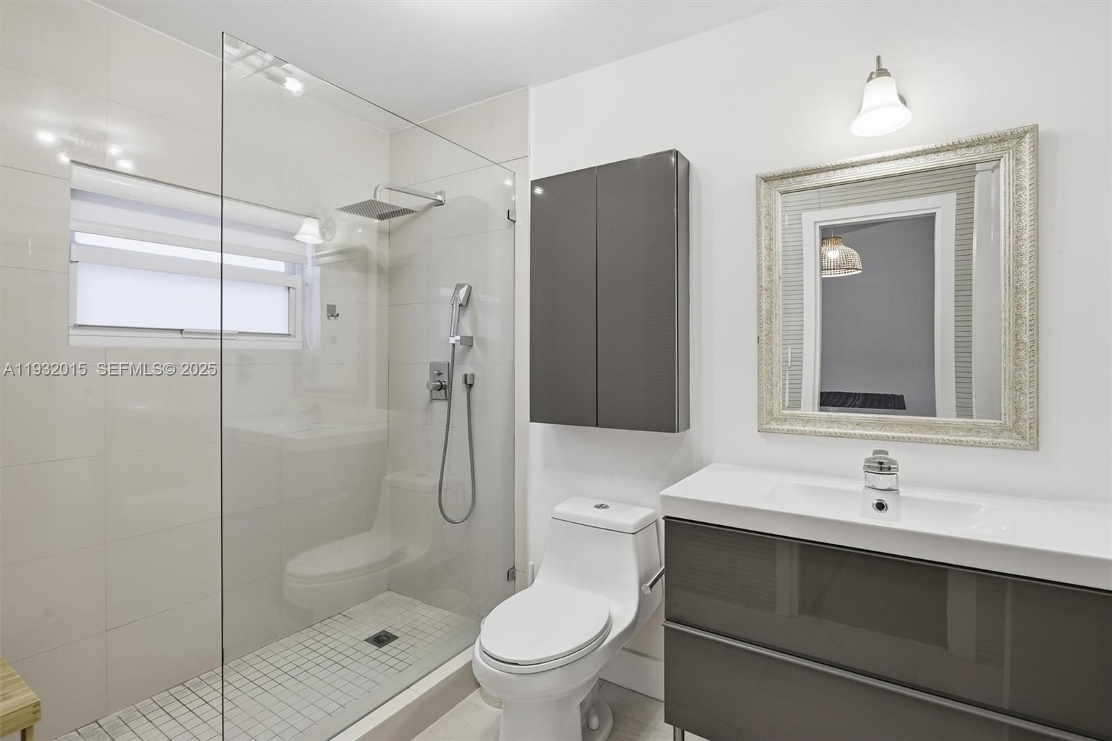 DORAL PALMS - Residential Lease