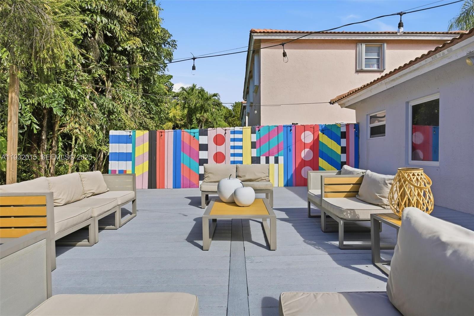 DORAL PALMS - Residential Lease