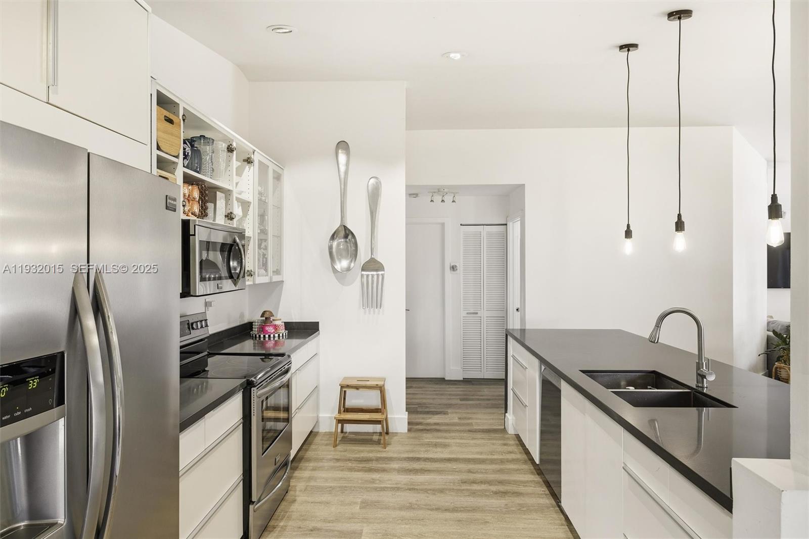 DORAL PALMS - Residential Lease