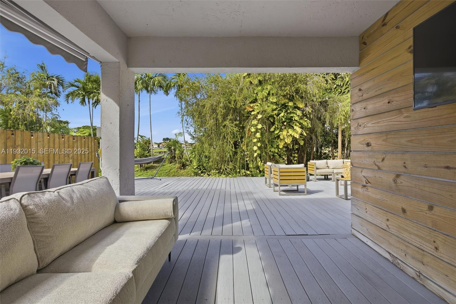 DORAL PALMS - Residential Lease