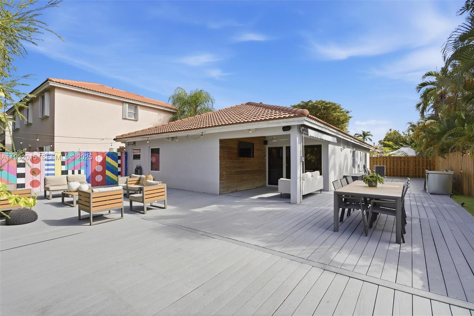 DORAL PALMS - Residential Lease