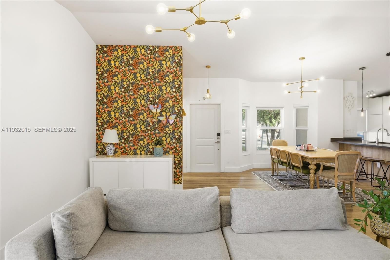 DORAL PALMS - Residential Lease