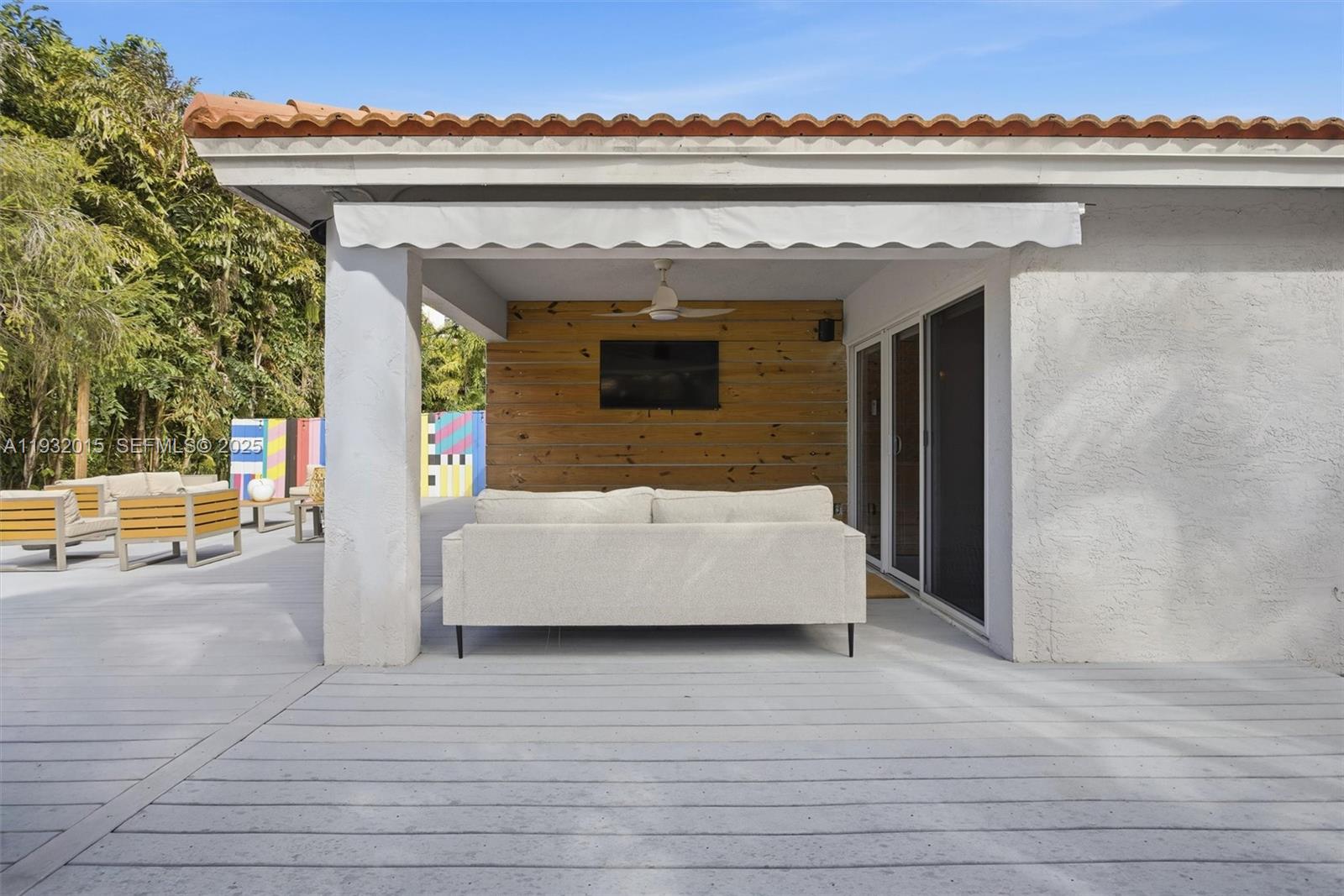 DORAL PALMS - Residential Lease