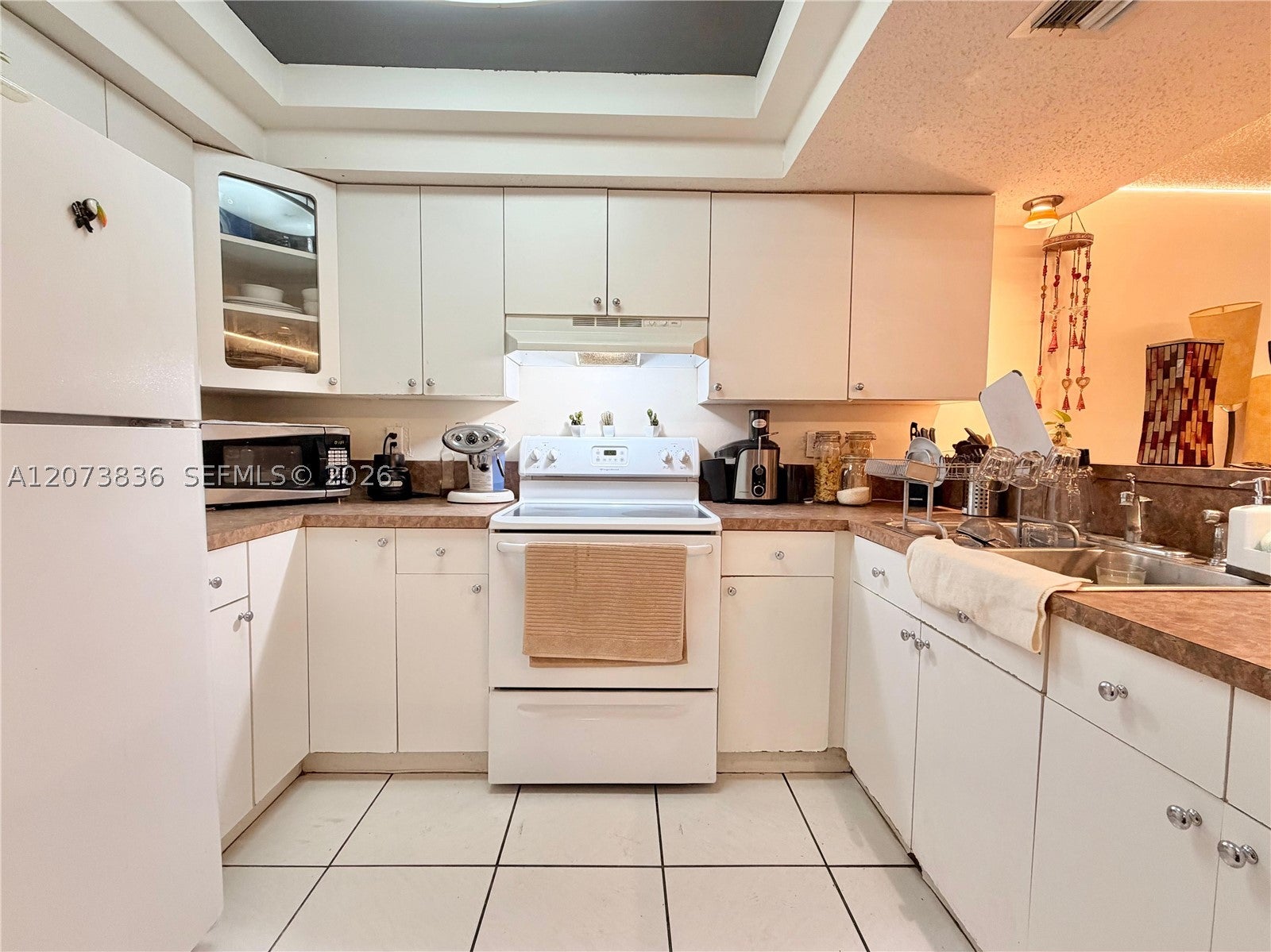3730 Inverrary Dr