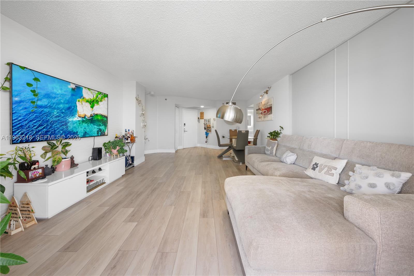 3530 Mystic Pointe Dr 1406