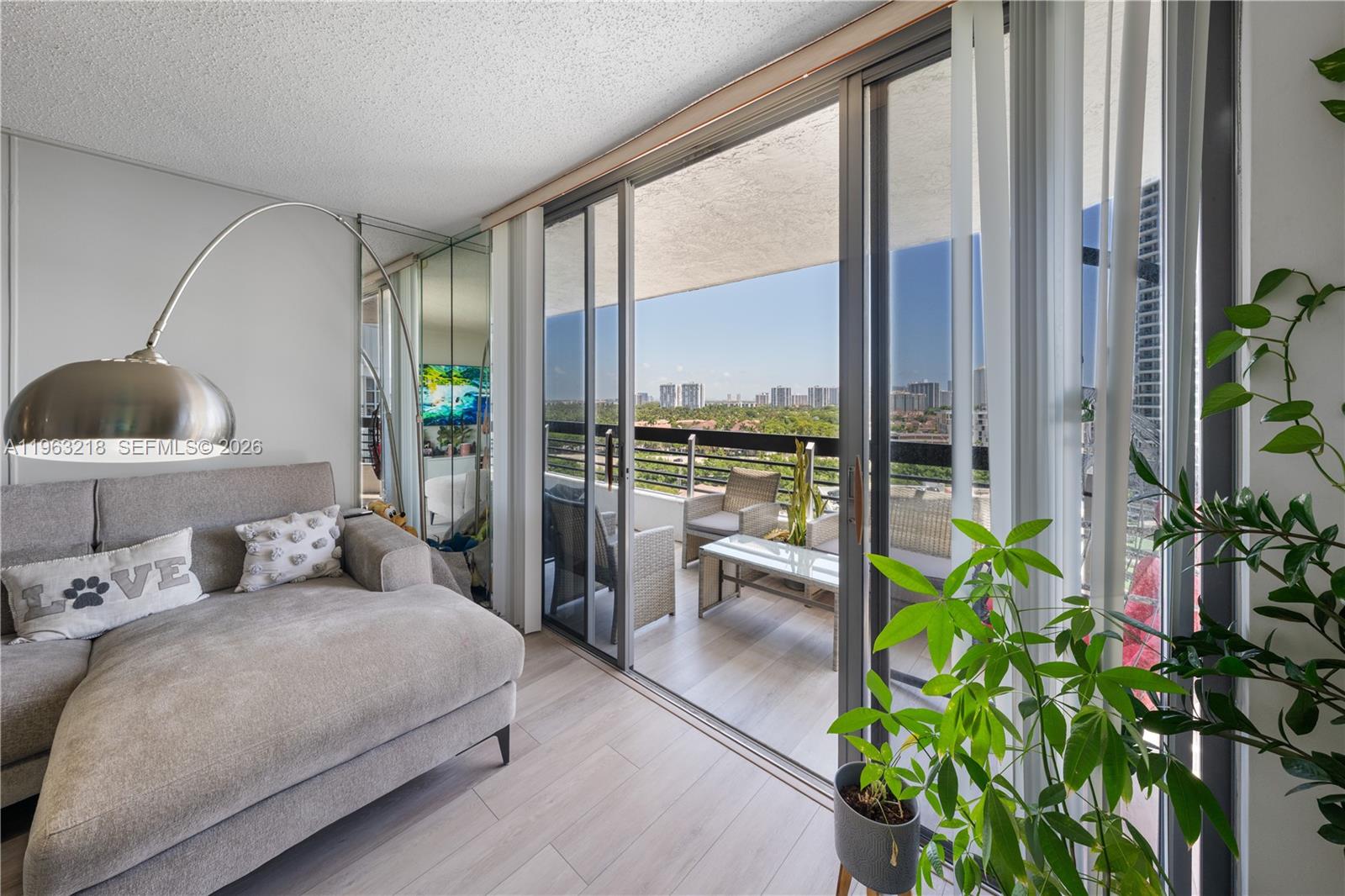 3530 Mystic Pointe Dr 1406