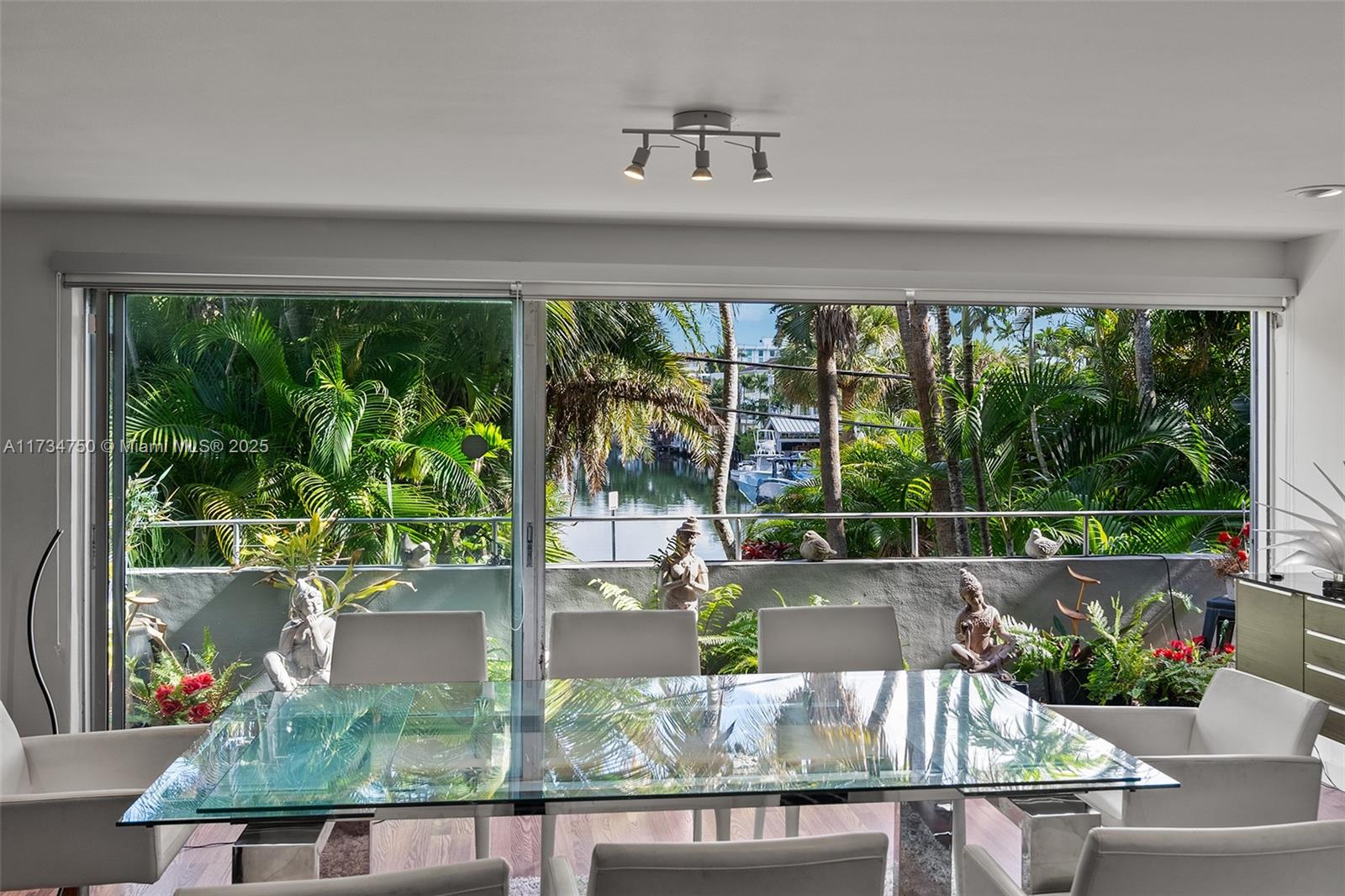 CRYSTAL BLUFF ADDN TO SIL - Residential