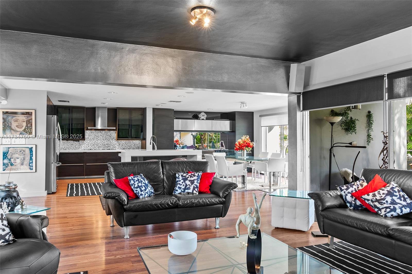 CRYSTAL BLUFF ADDN TO SIL - Residential