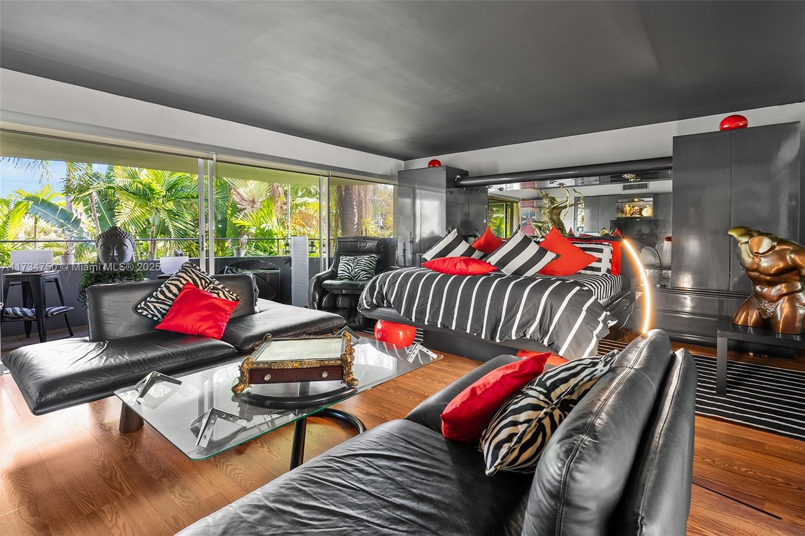 CRYSTAL BLUFF ADDN TO SIL - Residential