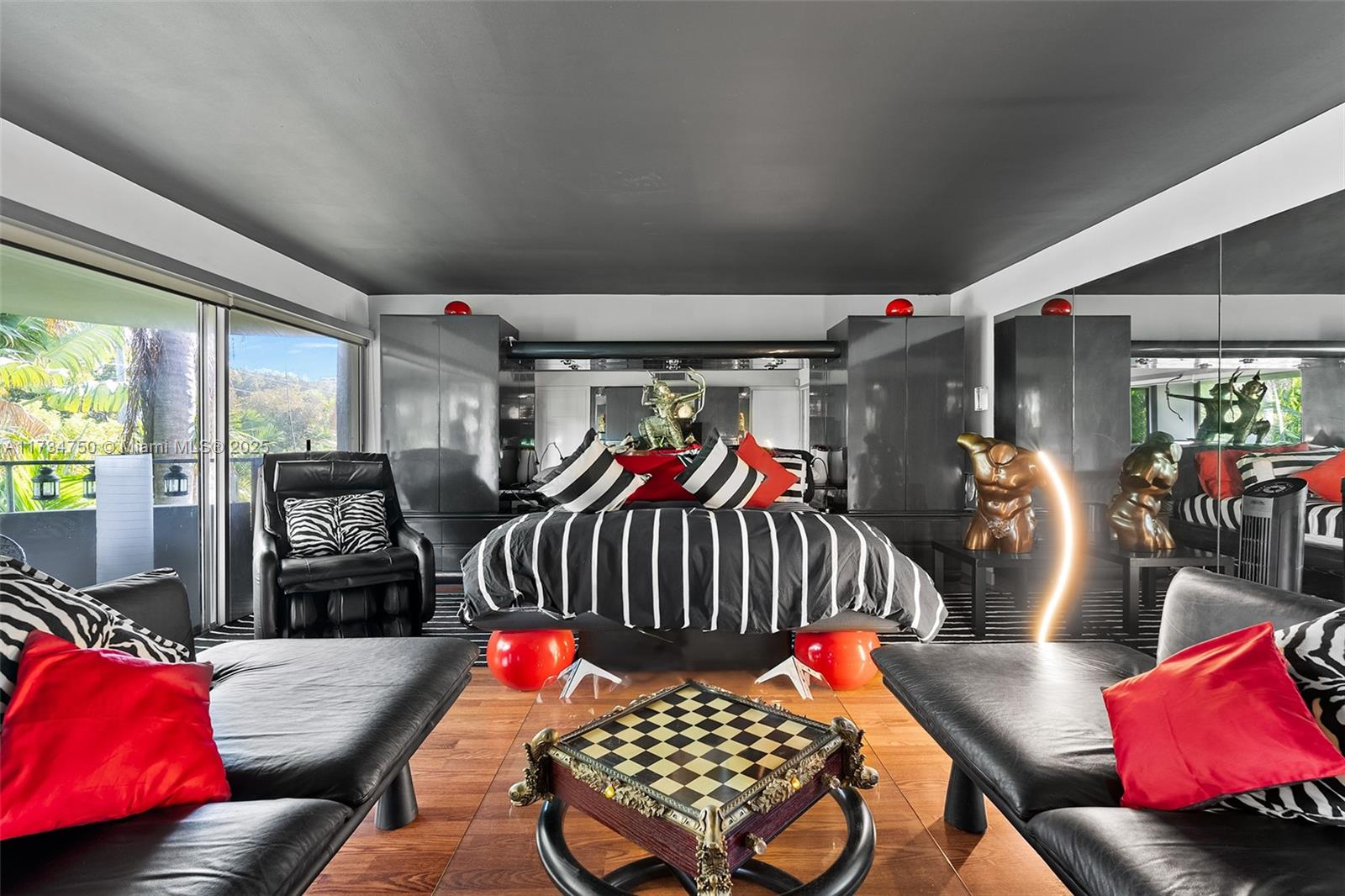 CRYSTAL BLUFF ADDN TO SIL - Residential