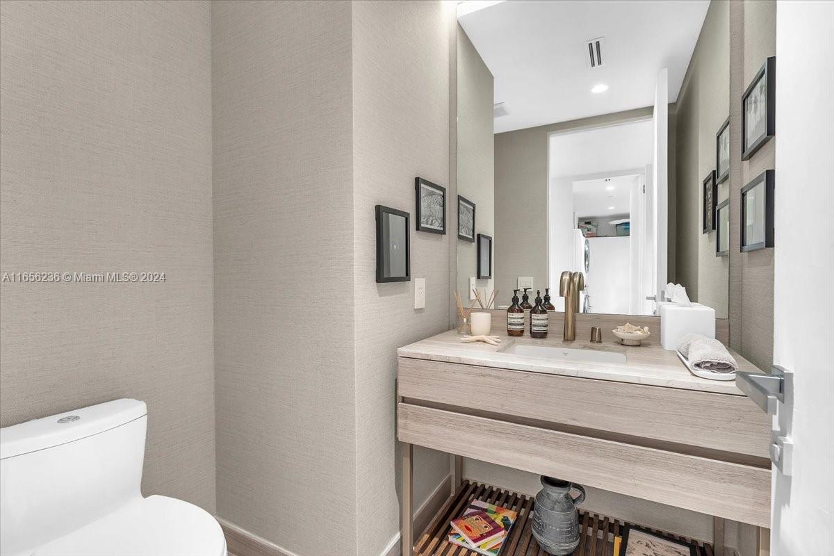 18975 COLLINS CONDO - Residential
