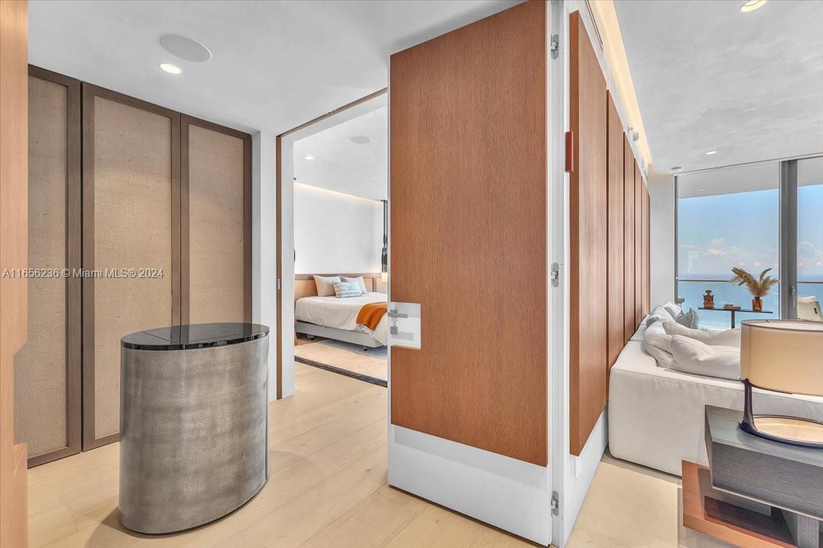 18975 COLLINS CONDO - Residential