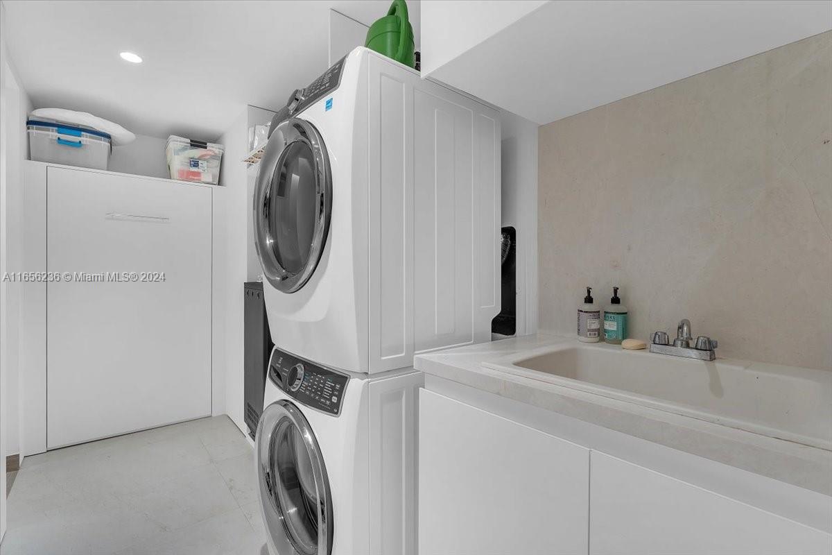 18975 COLLINS CONDO - Residential