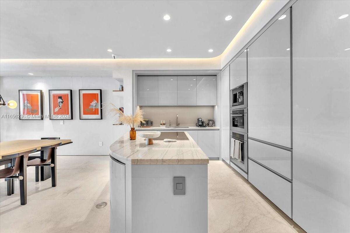 18975 COLLINS CONDO - Residential