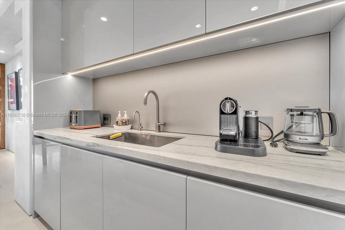 18975 COLLINS CONDO - Residential