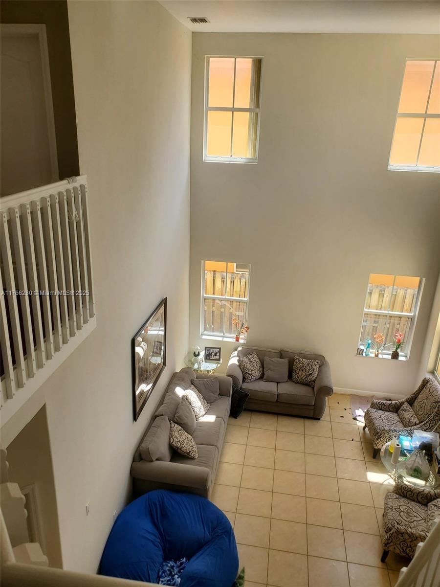 ISLANDS AT DORAL 1ST ADDN - Residential