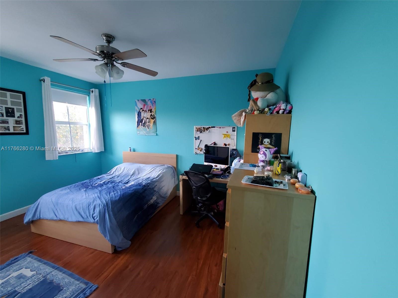 ISLANDS AT DORAL 1ST ADDN - Residential