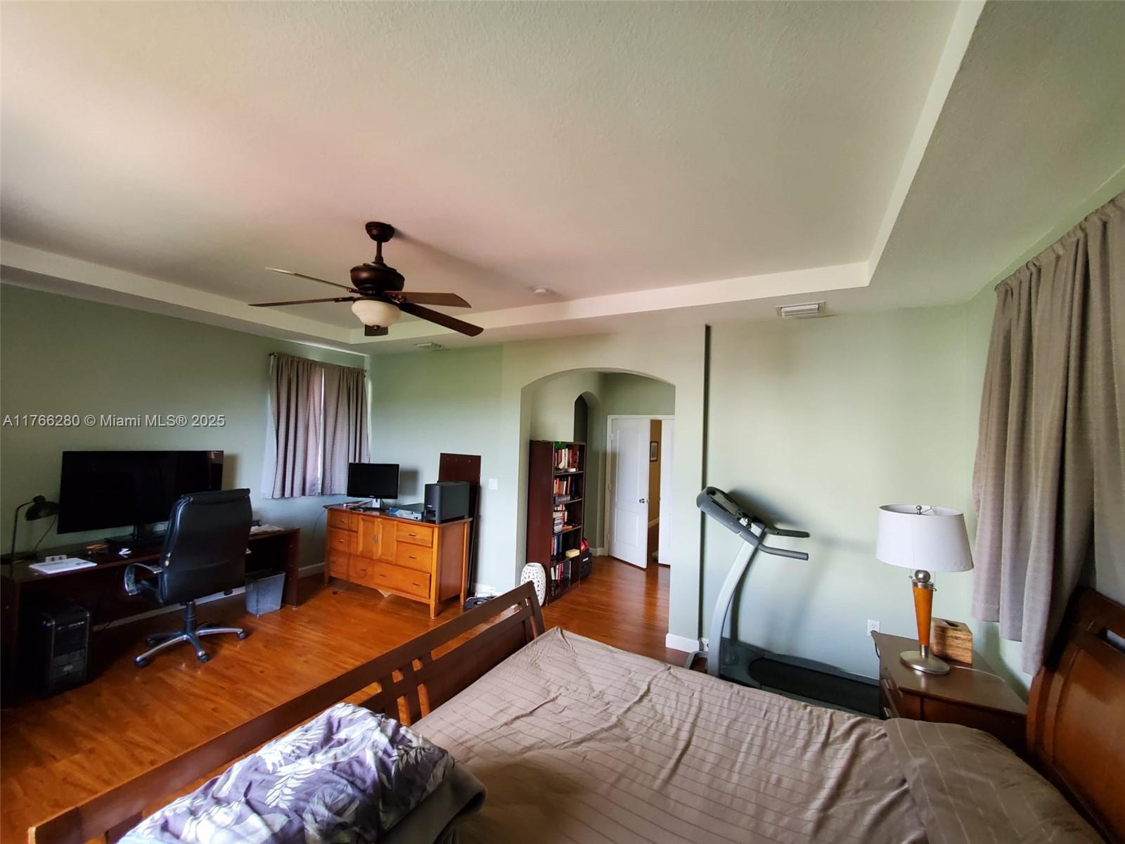 ISLANDS AT DORAL 1ST ADDN - Residential