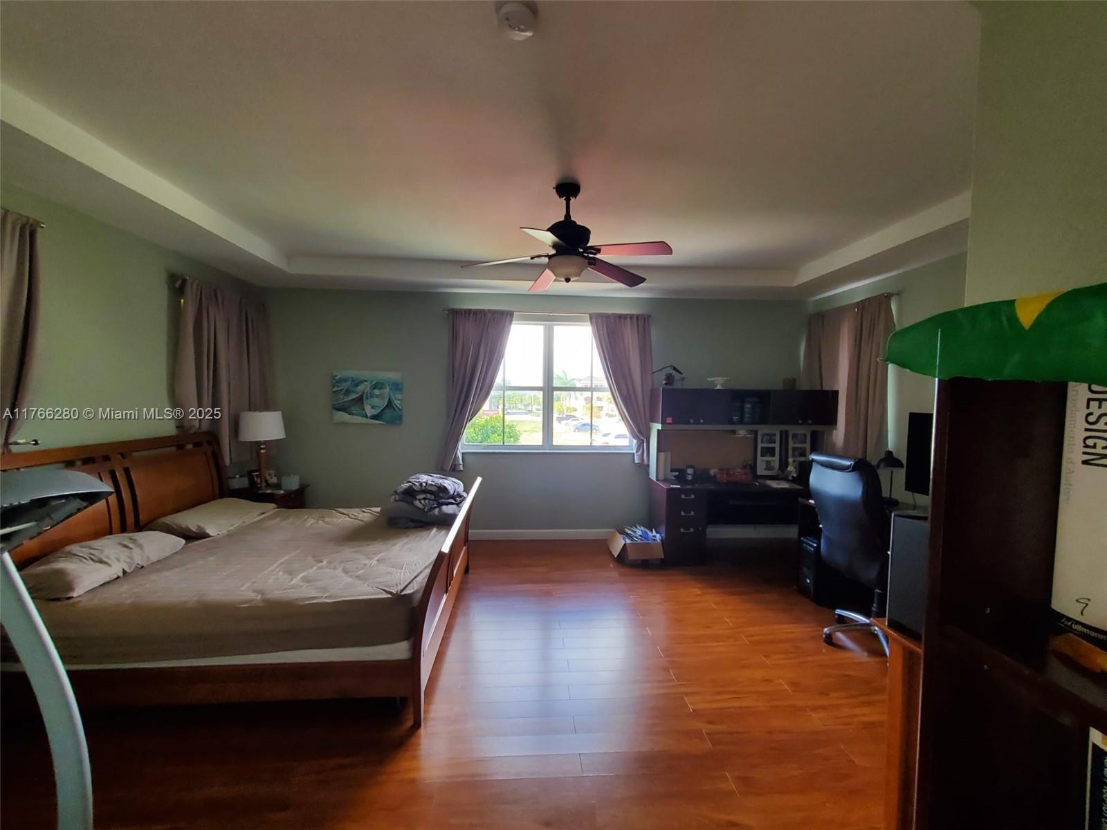 ISLANDS AT DORAL 1ST ADDN - Residential