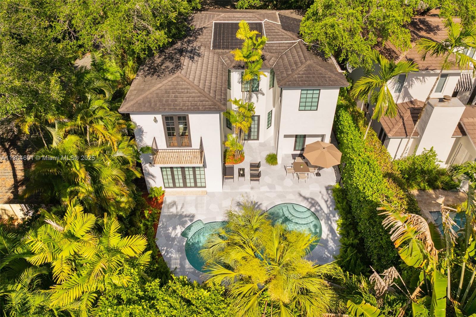 UNIVERSITY PLACE - Residential