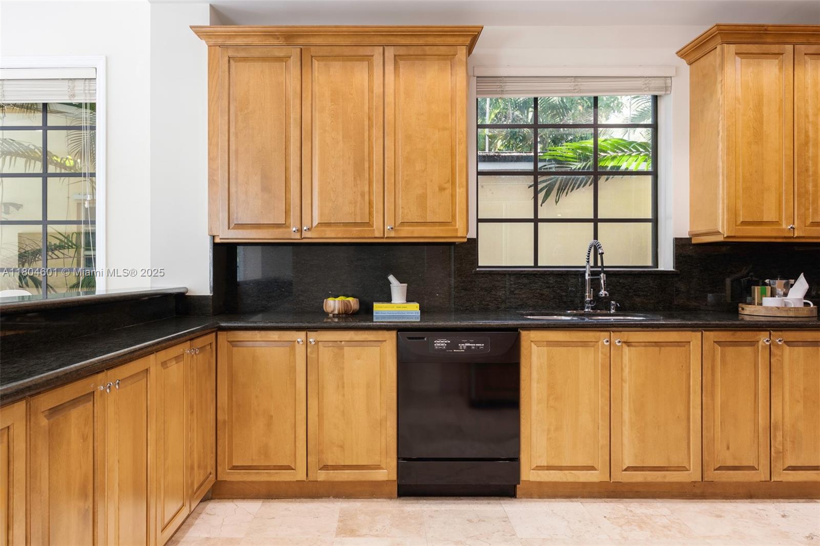 UNIVERSITY PLACE - Residential