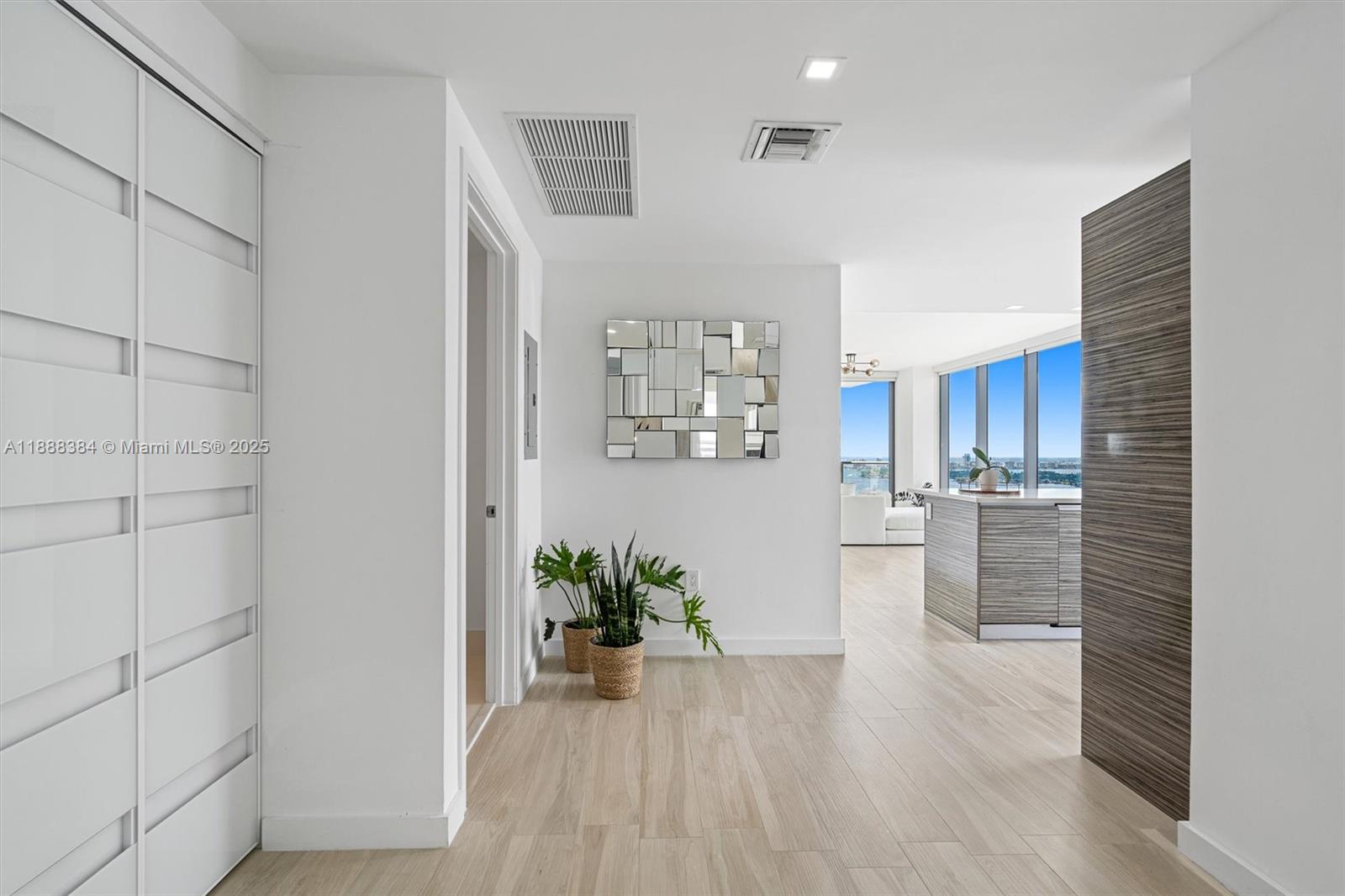 ICON BAY CONDO - Residential Lease