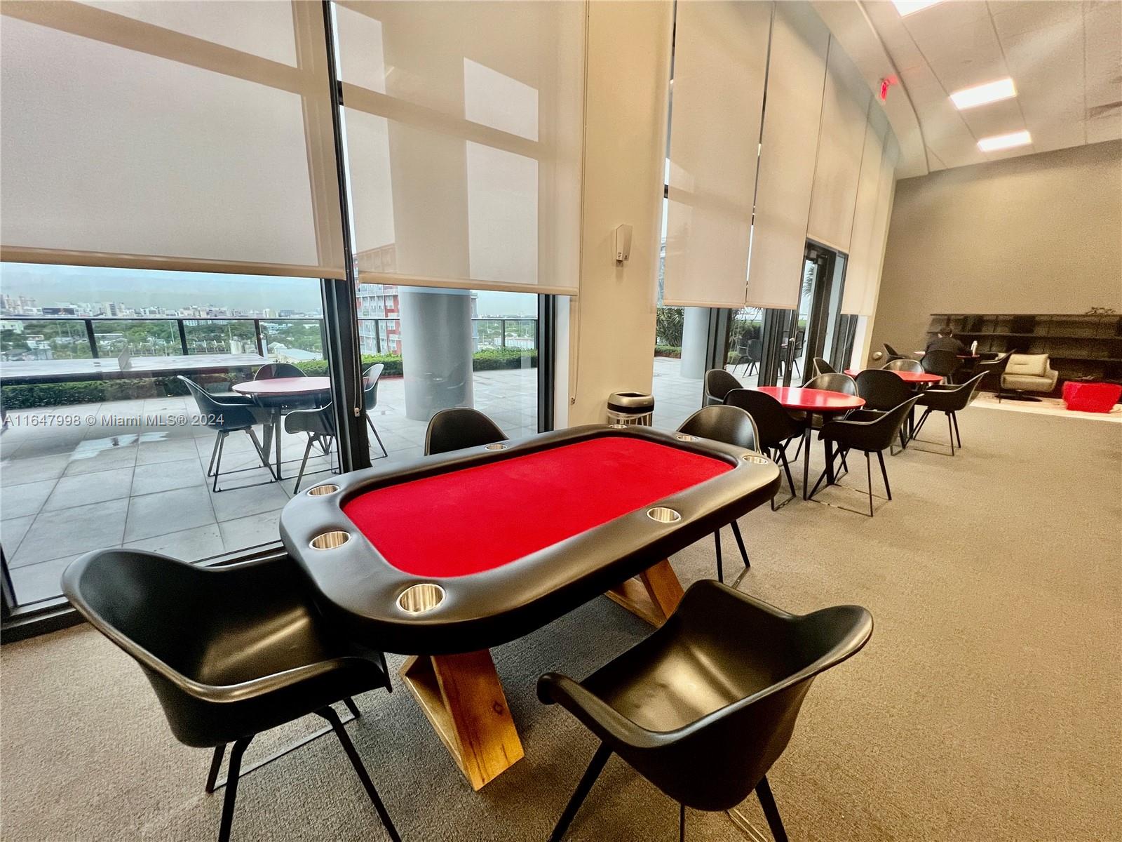 CANVAS CONDO - Residential Lease