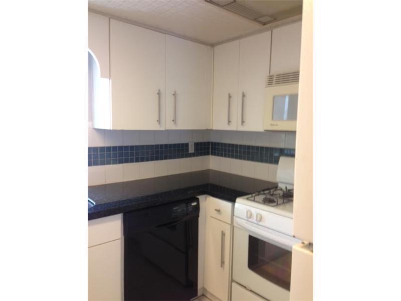 SNAPPER CREEK TOWNHOUSES - Residential Lease