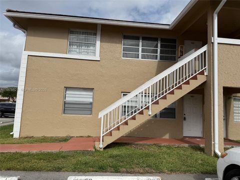 Photo of 1001 Twin lakes Dr #29-D, Coral Springs, FL 33071 (MLS # A11978821)