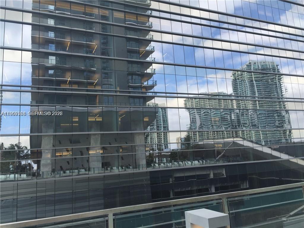 REACH CONDO - Residential