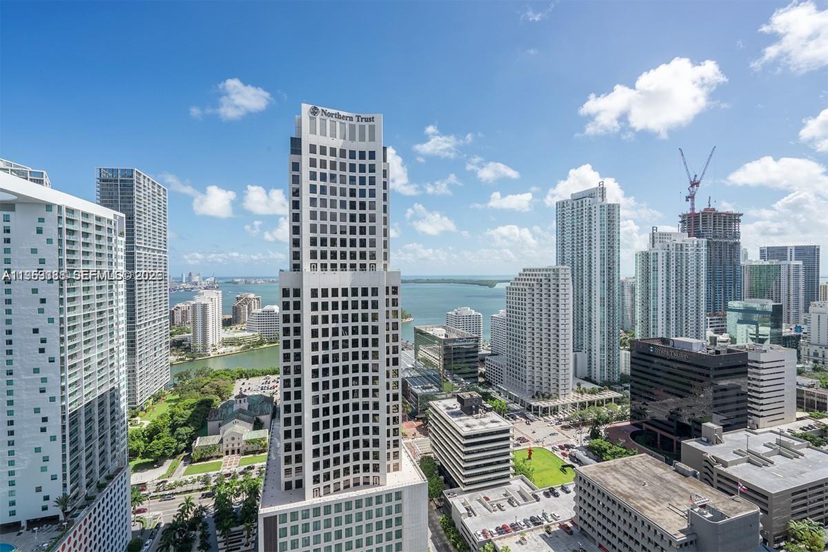 REACH CONDO - Residential