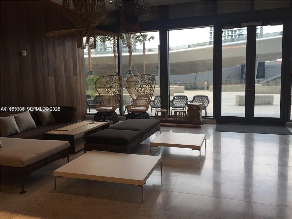 REACH CONDO - Residential