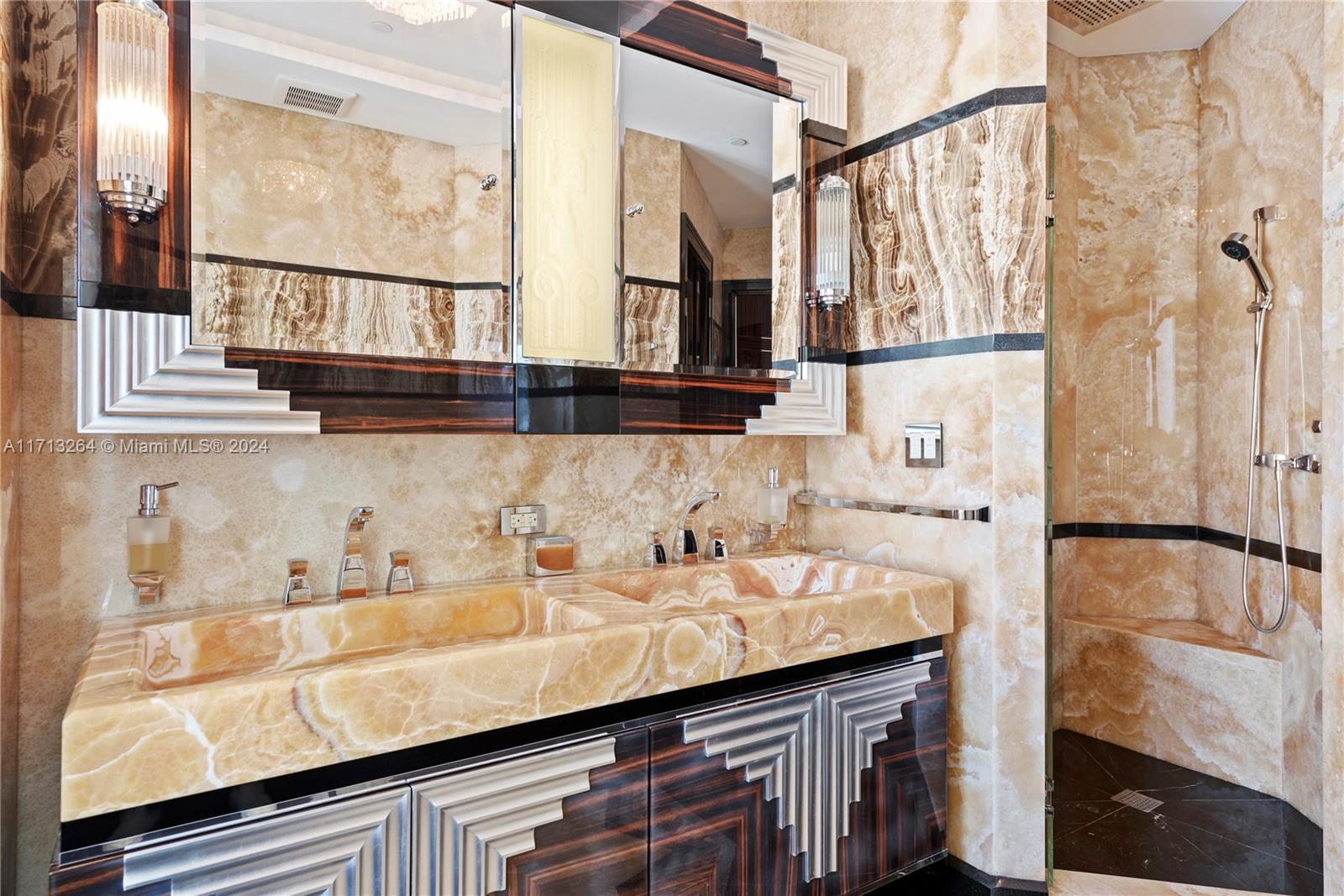 PALAZZO DEL MARE AT FISHE - Residential