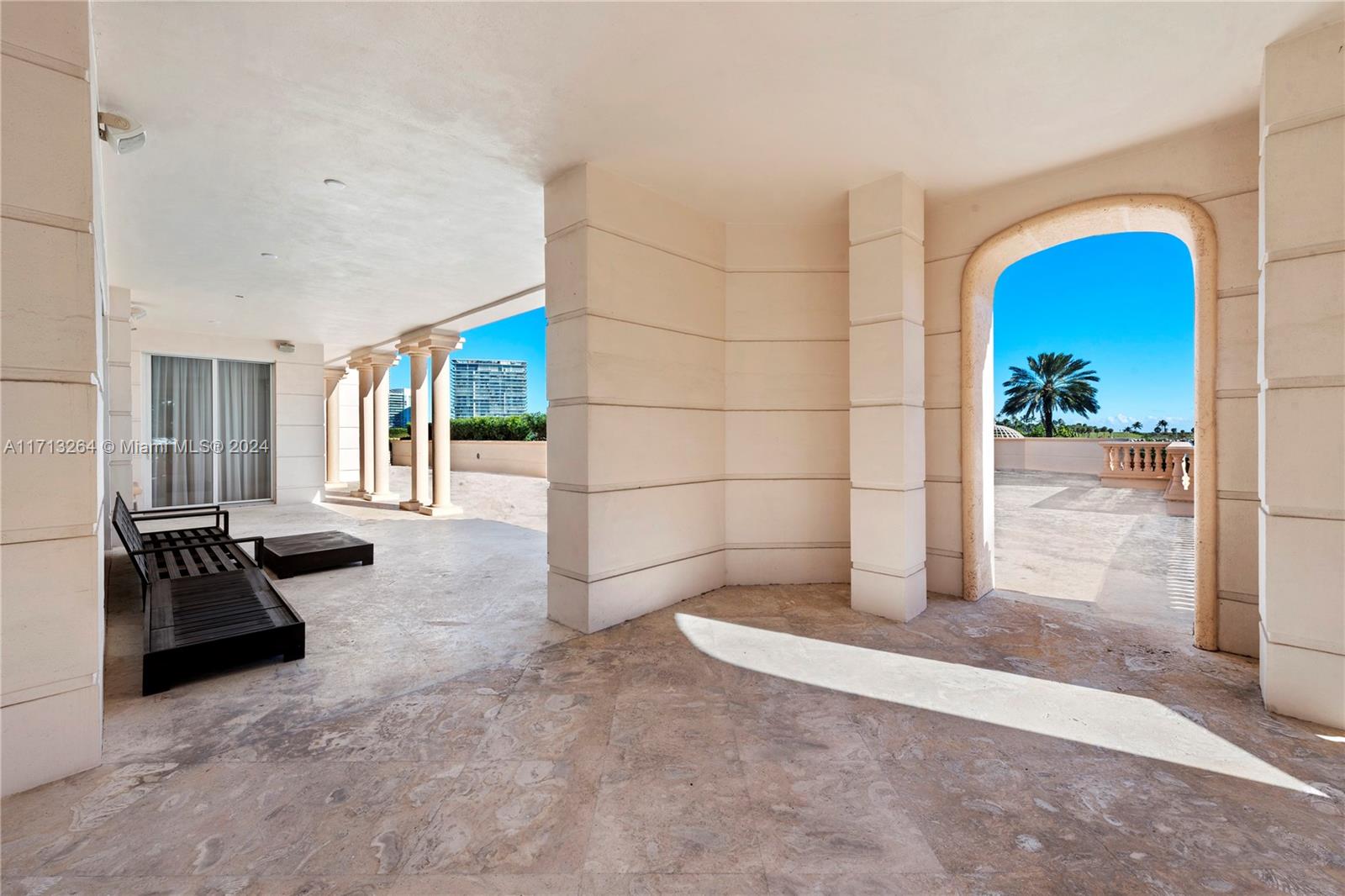 PALAZZO DEL MARE AT FISHE - Residential