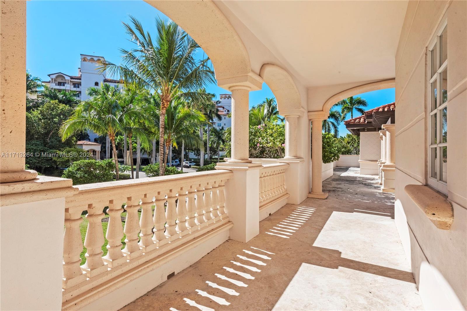 PALAZZO DEL MARE AT FISHE - Residential