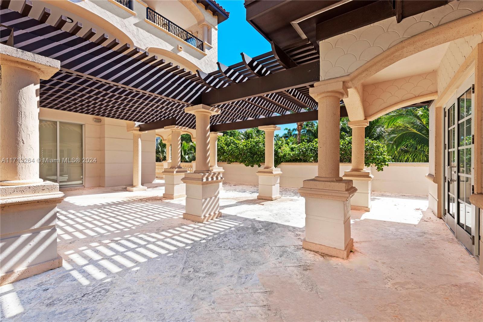 PALAZZO DEL MARE AT FISHE - Residential