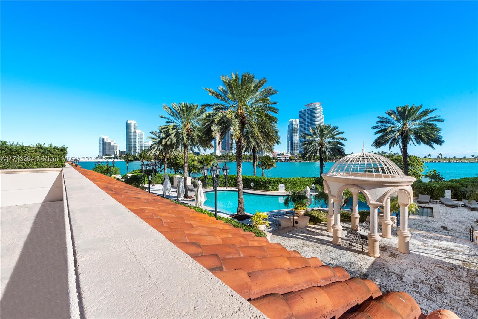 PALAZZO DEL MARE AT FISHE - Residential