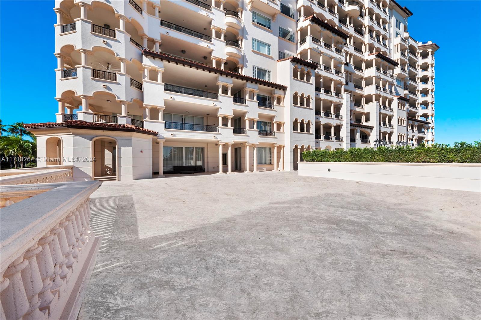 PALAZZO DEL MARE AT FISHE - Residential
