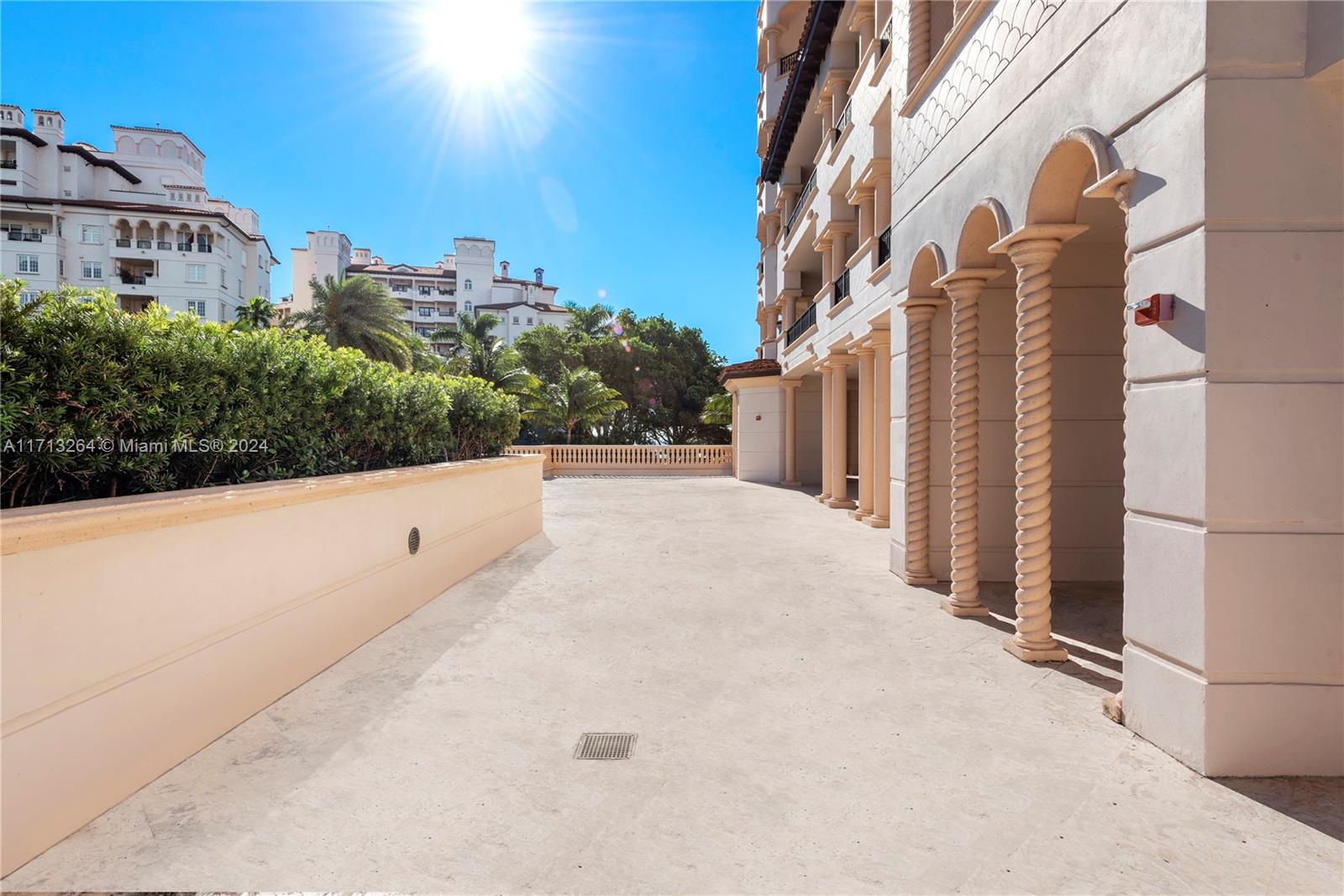 PALAZZO DEL MARE AT FISHE - Residential