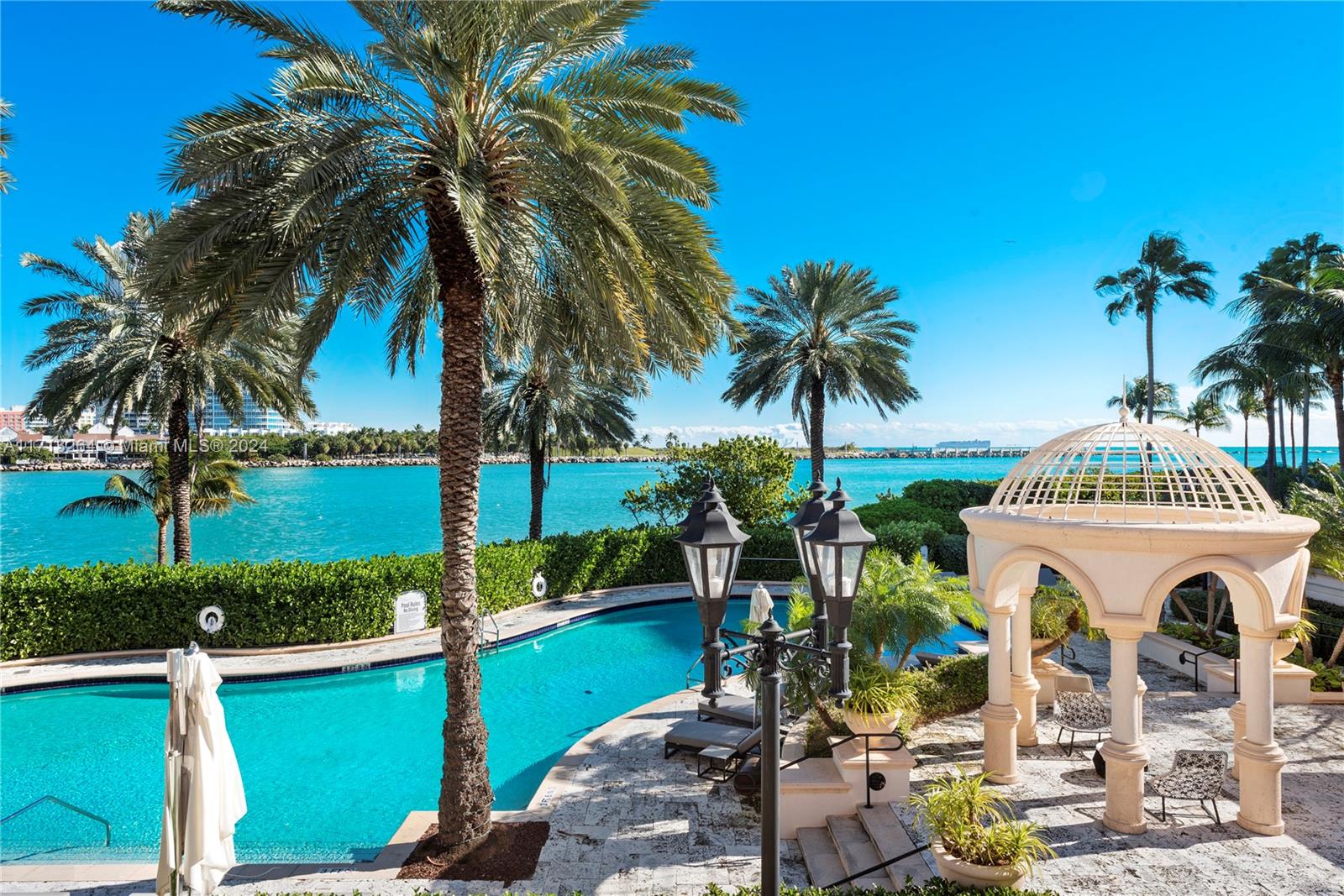 PALAZZO DEL MARE AT FISHE - Residential