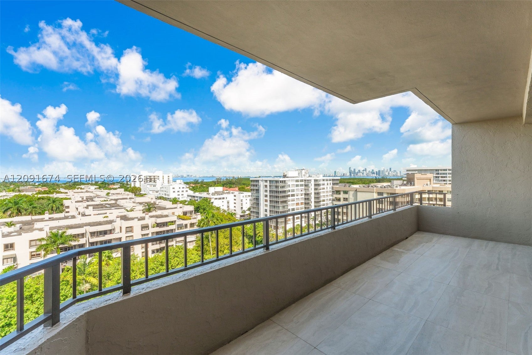 251 Crandon Blvd 904