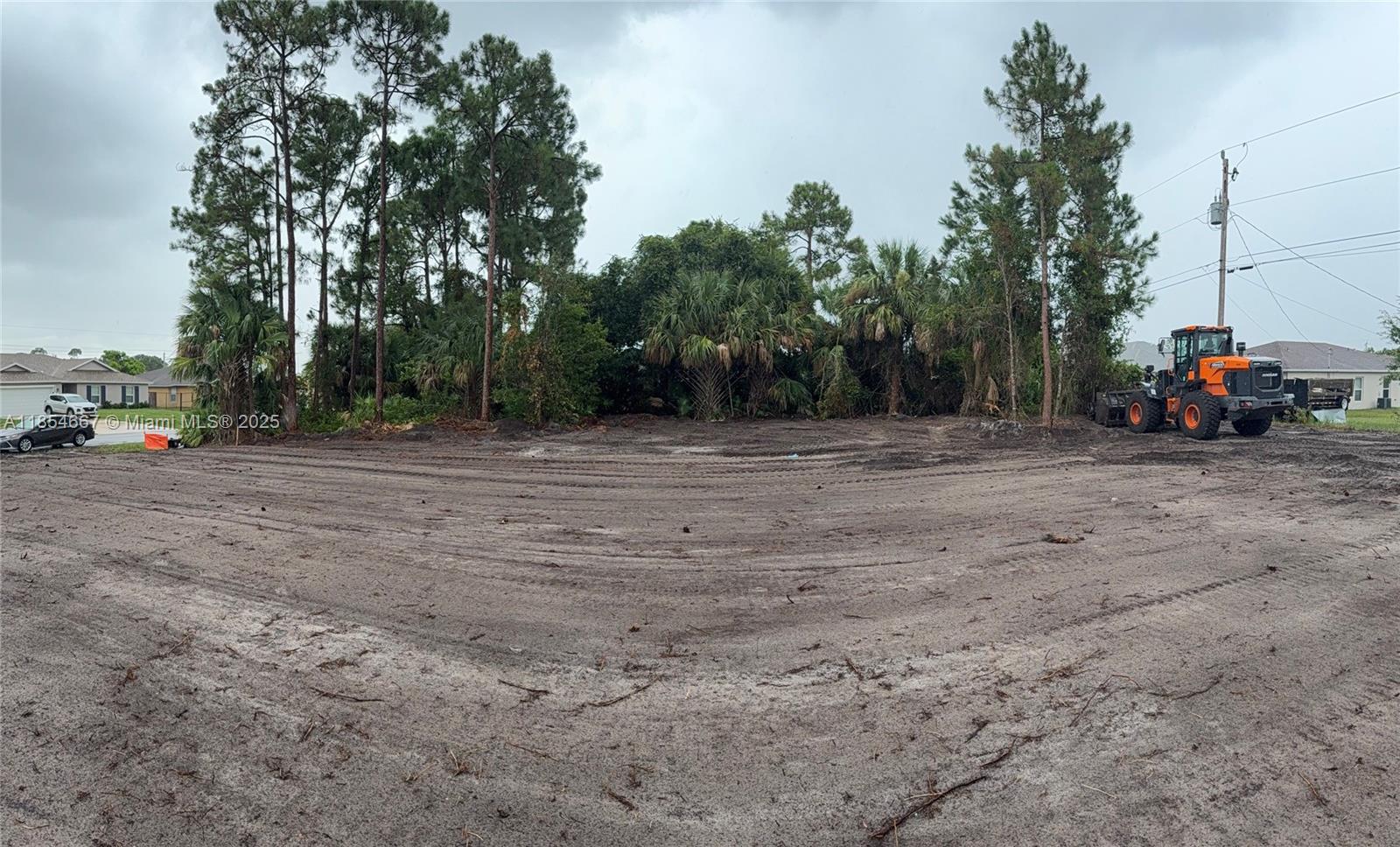 Pristine tree fill lot waiting for you to build your dream home. The morning sun will rise over the rear of the lot for a sun rise in the rear of your new home. Quite neighborhood, great school system. This is a well established community located close enough to all the action but far enough away to enjoy peace and serenity. Call today for more details.