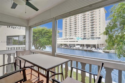 450 Paradise Isle Blvd 204 Hallandale Beach FL 33009