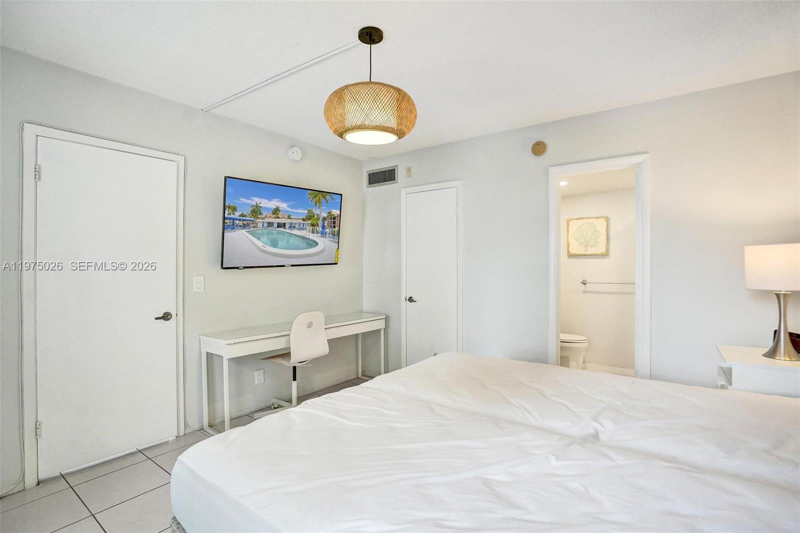 ISLE OF PARADISE CO-OP - Residential